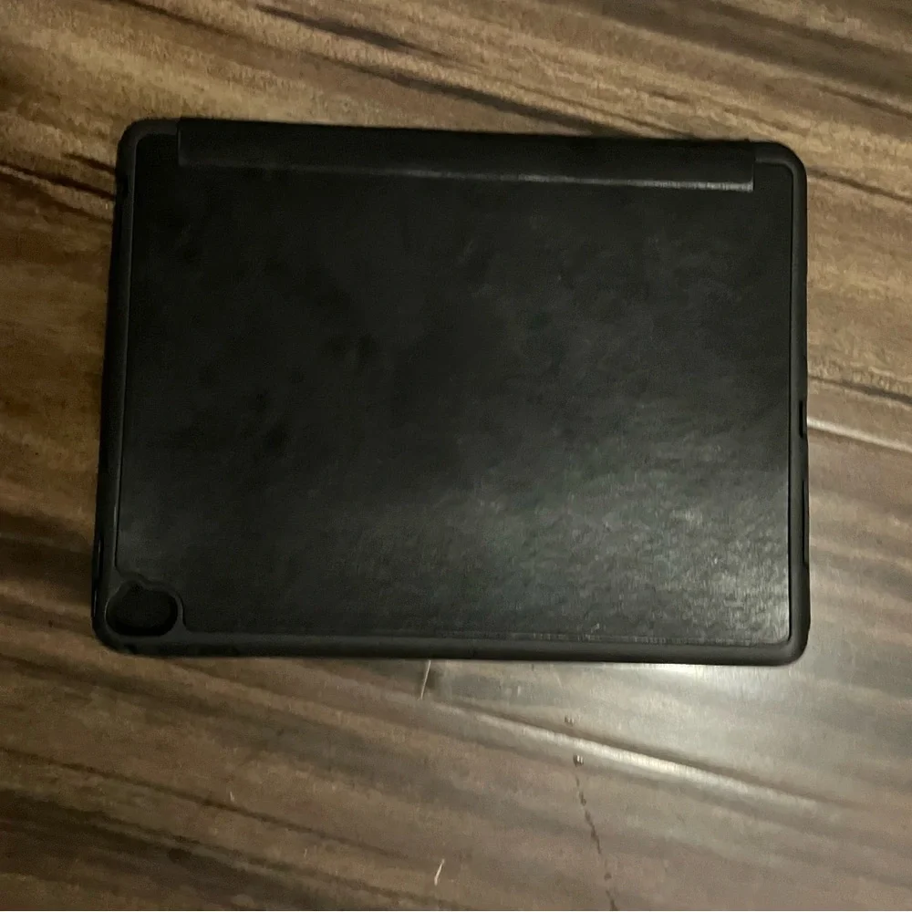 5/15🔥🔥🔥 Purple and black IPad covers